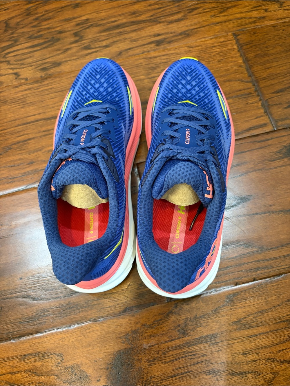 HOKA Clifton 9 Women’s Running Shoes Size 9B - Picture 6 of 6
